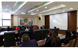 冠世黨支部組織觀看影片《紅色之子之單刀赴會》